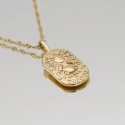 Zodiac Tarot Card Necklace -Prya Store CancerZodiacTarotCardNecklace Gold 02 PRYA