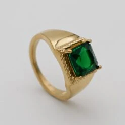 Hana Gemstone Signet Ring -Prya Store HanaSignetRing Studio Gold Emerald 02 PRYA