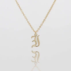 Old English Initial Necklace -Prya Store Old English Initial I 01 PRYA Edit