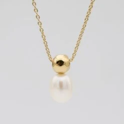 Dara Pearl Drop Necklace