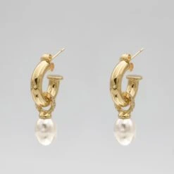 Nala Pearl Earrings
