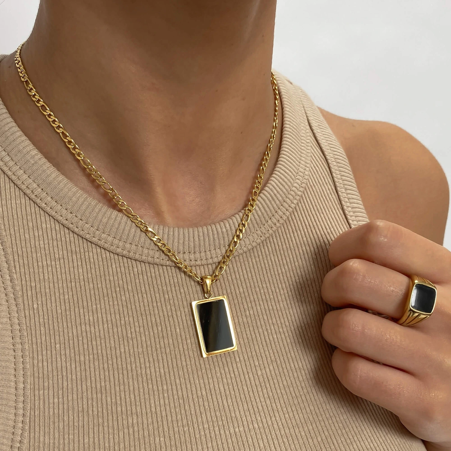 Saraya Onyx Tablet Necklace 8 Saraya Onyx Tablet Necklace - Image 8