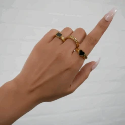 Carys Heart Ring -Prya Store RingStacks 8