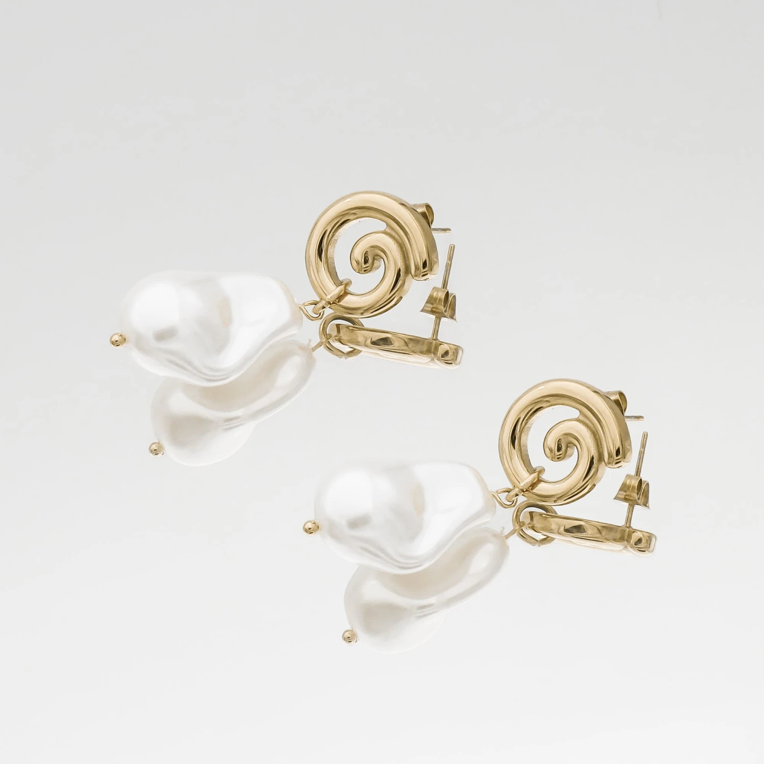 Rumi Pearl Earrings 4 Rumi Pearl Earrings - Image 4