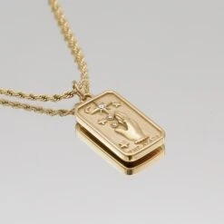 The Stars Tarot Card Necklace -Prya Store StarsTarotCardNecklace Gold 02 PRYA