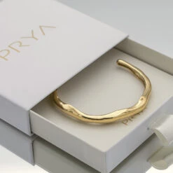 Thea Wave Bangle 7 Thea Wave Bangle -Prya Store TheaBangle3 gold PRYA 1